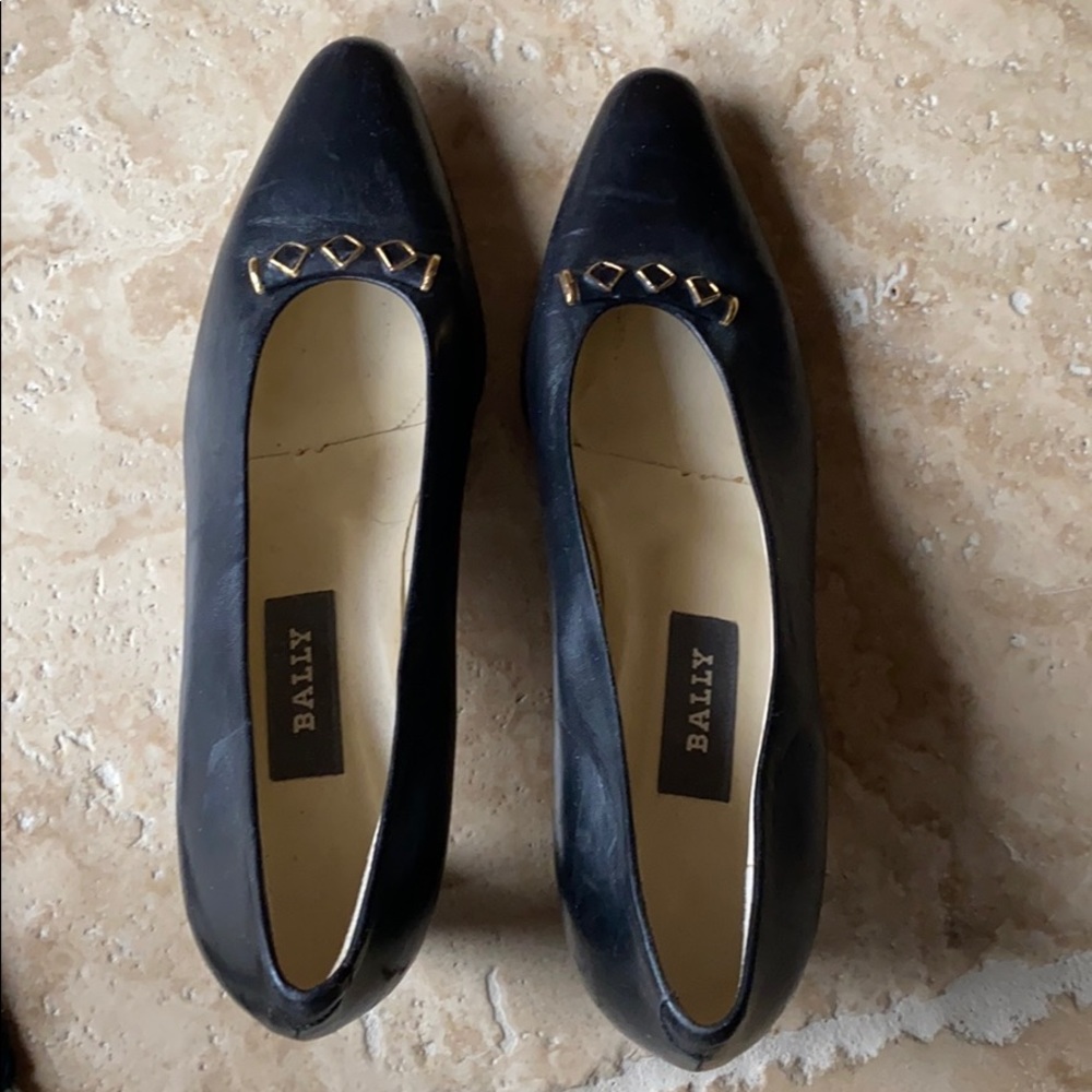 Ladies shoes